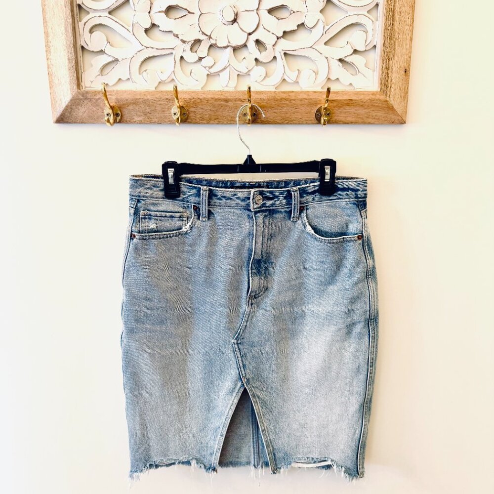 Abercrombie & Fitch Denim Pencil Skirt
